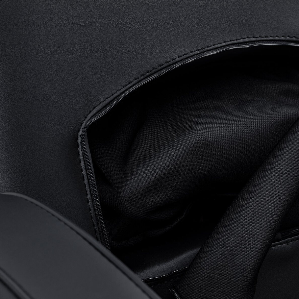Professional barber chair with massage function GABBIANO CONTINENTAL, black 14 Professional barber chair with massage function GABBIANO CONTINENTAL, black 14