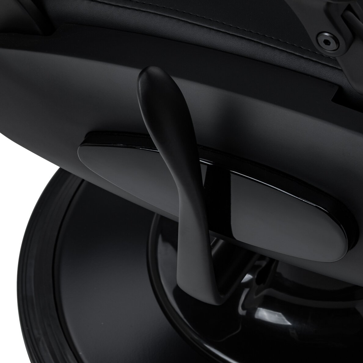 Professional barber chair for hairdressing and beauty salons GABBIANO FRANCESCO, black 7 Professional barber chair for hairdressing and beauty salons GABBIANO FRANCESCO, black 7