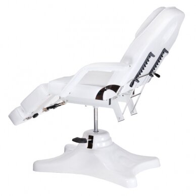 Профессиональное кресло-кушетка для процедур педикюра BD-8243, белого цвета 4
