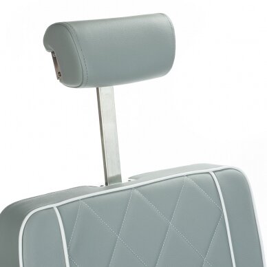 Профессиональное барберское кресло для парикмахерских и салонов красоты ODYS BH-31825M, светло-серый цвет 2