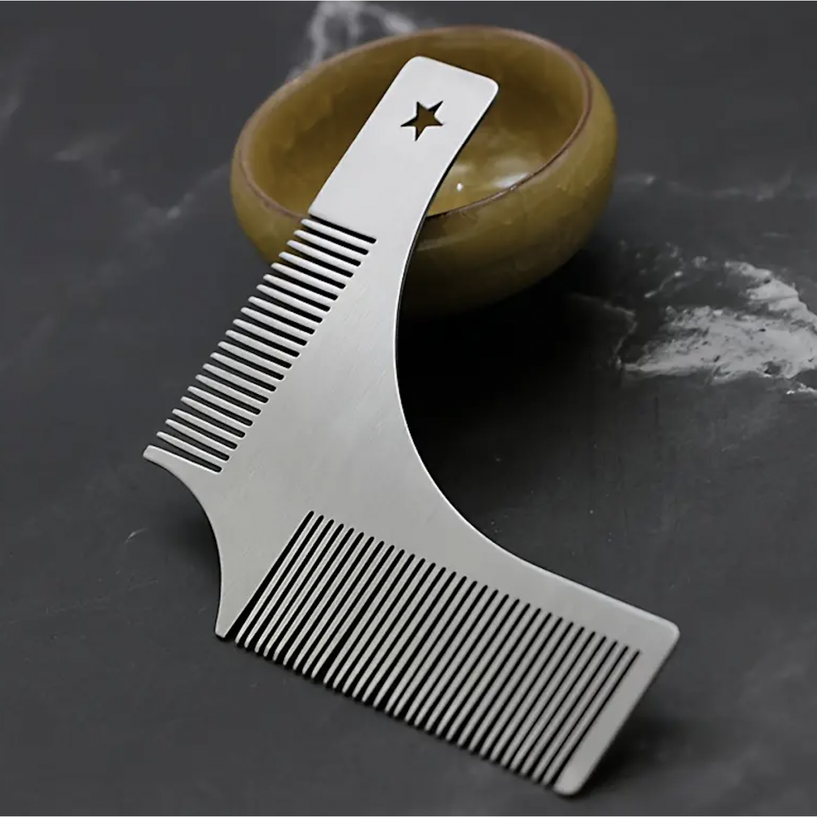 Beard shaping comb, silver color 1 Beard shaping comb, silver color 1