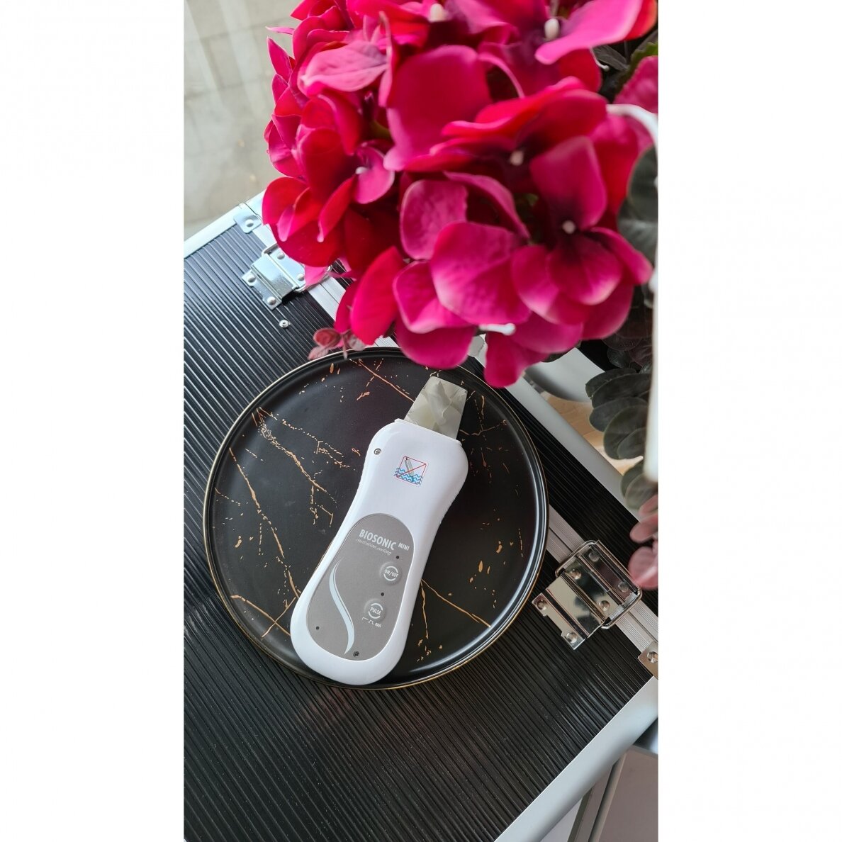BIOMAK professional ultrasonic spatula for facial cleansing BS400 5 BIOMAK professional ultrasonic spatula for facial cleansing BS400 5