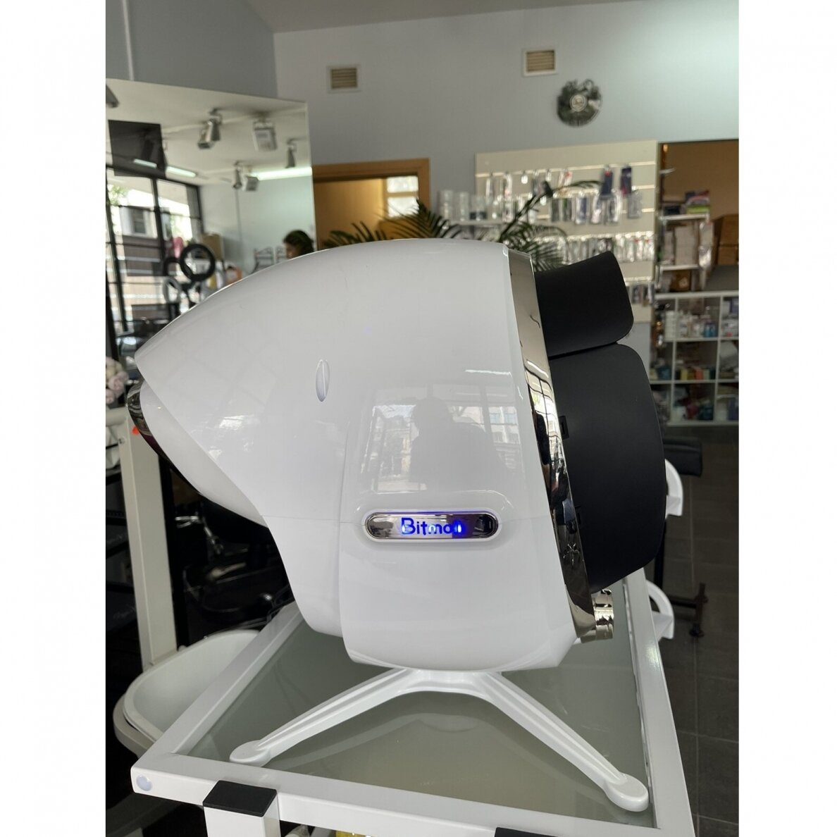 BITMOJI skin analyzer and diagnostic apparatus with 3D modulation and 28 million. HD pixels (with tablet) 9 BITMOJI skin analyzer and diagnostic apparatus with 3D modulation and 28 million. HD pixels (with tablet) 9