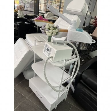 BIOMAK profesionalus kosmetologinis vežimėlis, baltos spalvos