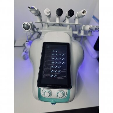 BITMOJI 2.0 PRO professional multifunctional face care machine 9in1 7 BITMOJI 2.0 PRO professional multifunctional face care machine 9in1 7