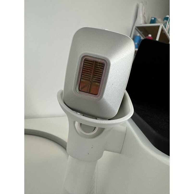 Диодный лазер для эпиляции 755+808+1064нм DEPI SMART LASER 10 Диодный лазер для эпиляции 755+808+1064нм DEPI SMART LASER 10