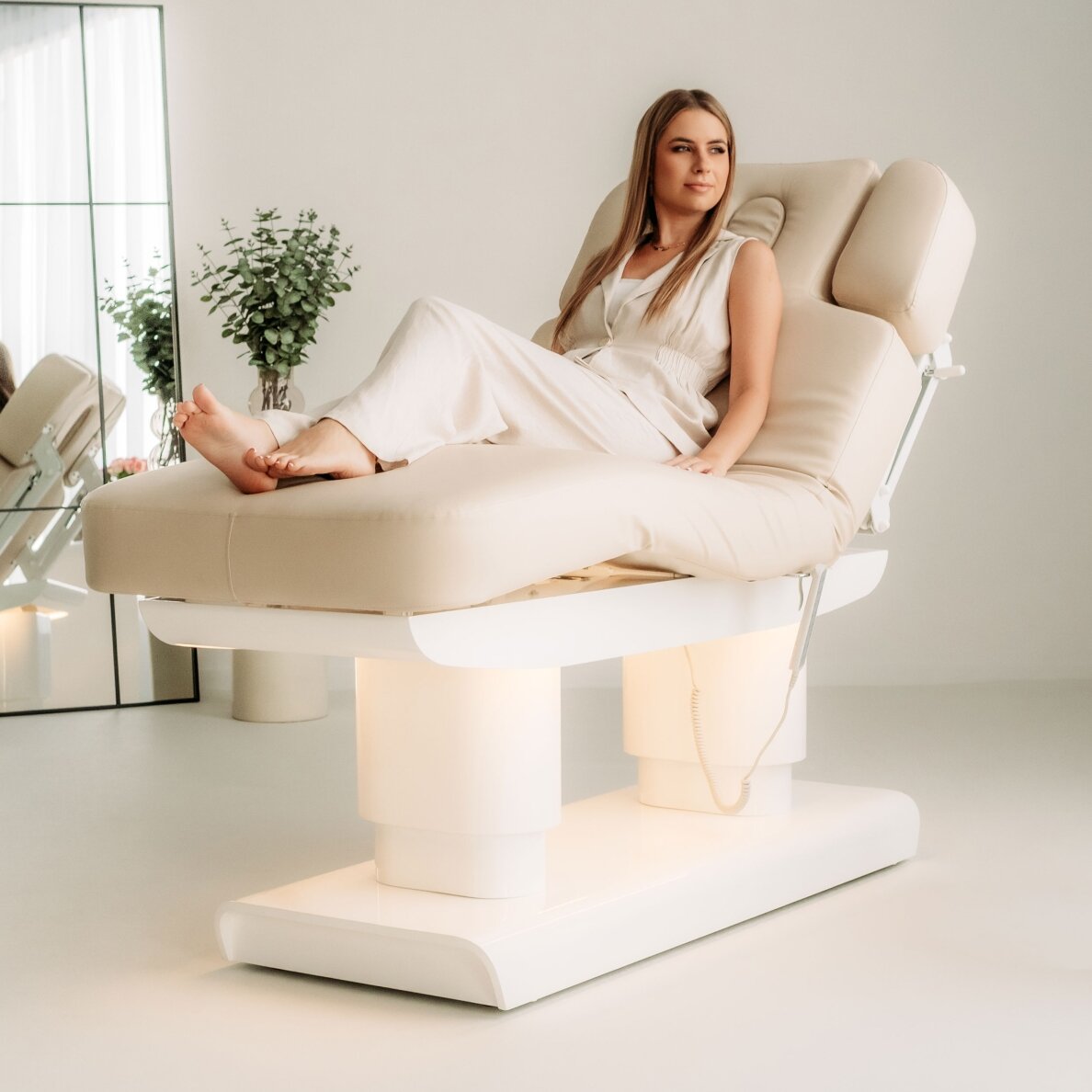 MELIA electric SPA massage bed with heating function, 4 motors, beige 2