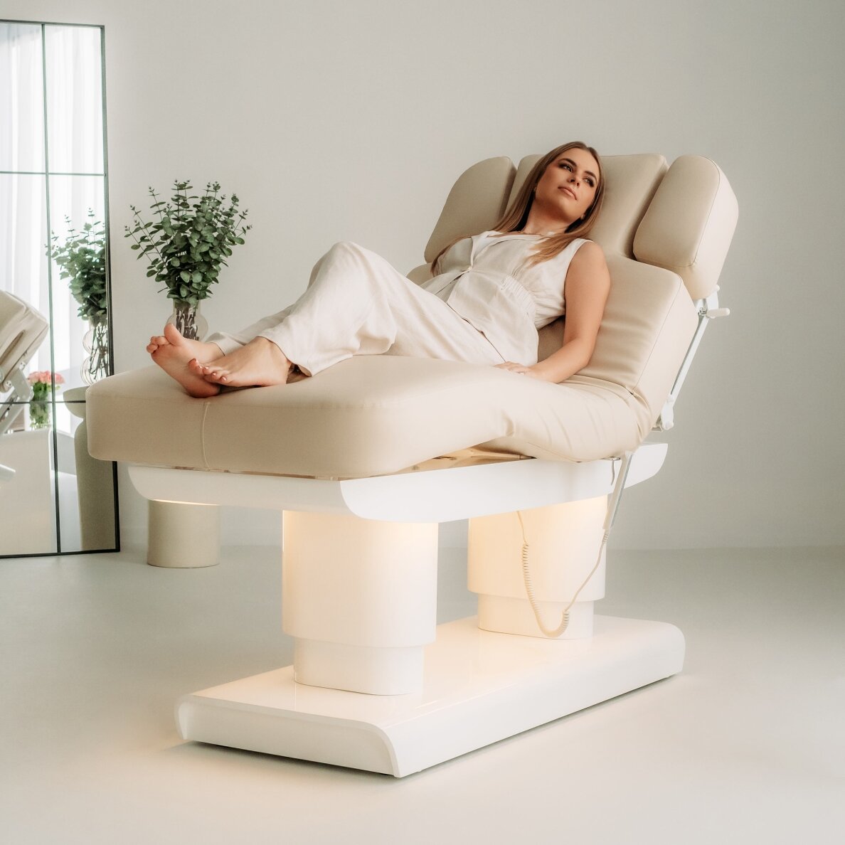 MELIA electric SPA massage bed with heating function, 4 motors, beige 6