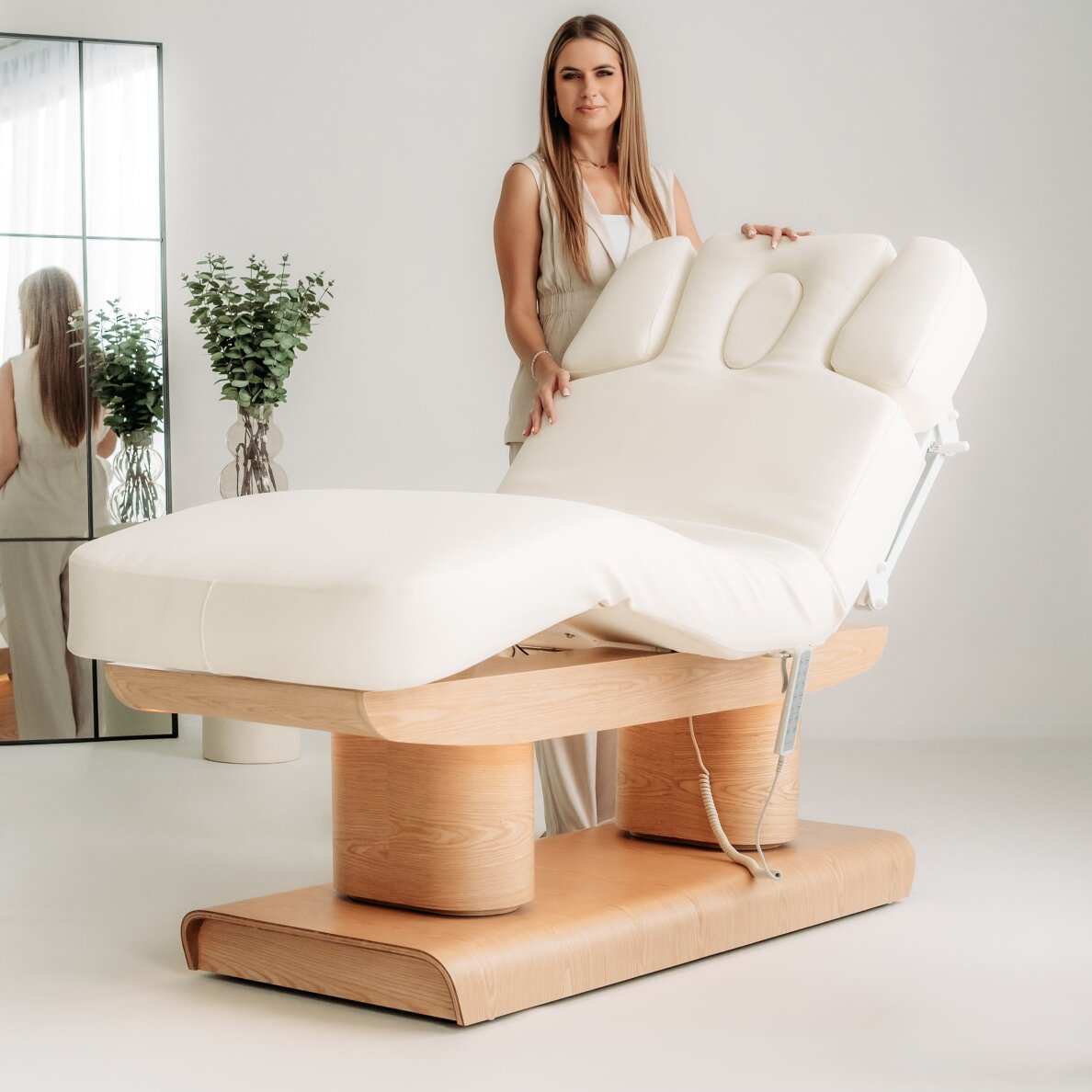 MELIA electric SPA massage bed with heating function, 4 motors, white 10