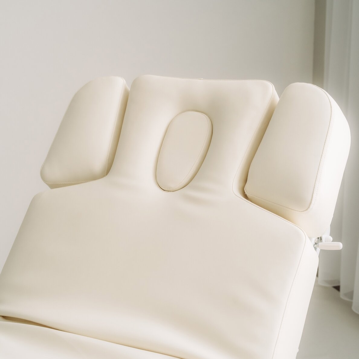 MELIA electric SPA massage bed with heating function, 4 motors, white 5 MELIA electric SPA massage bed with heating function, 4 motors, white 5
