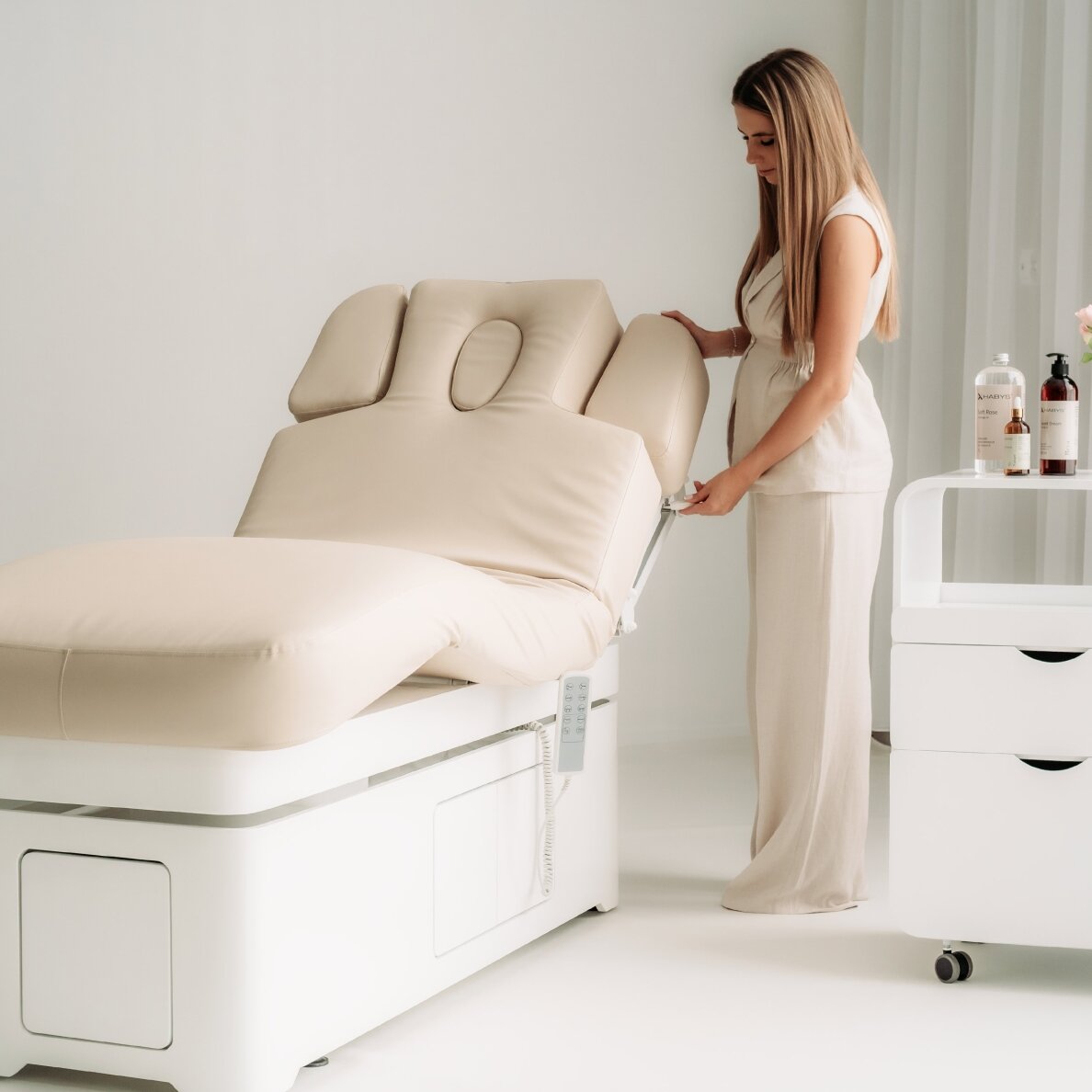 VELLIA electric SPA massage bed with heating function and integrated cabinet, beige 5