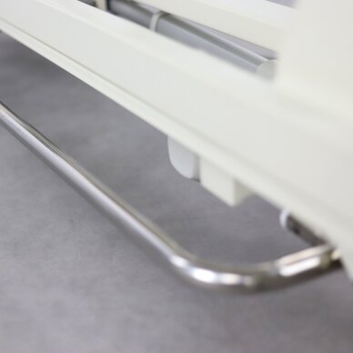 EVERO V4 ERGO professional electric 4-section massage and physiotherapy bed with foot control 10