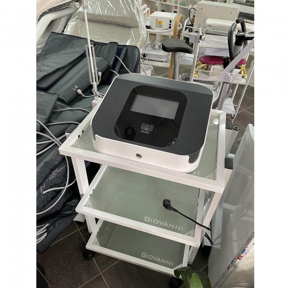 WEELKO EXCLUSIVE LINE professional pressotherapy device HIGHTECH 2 WEELKO EXCLUSIVE LINE professional pressotherapy device HIGHTECH 2