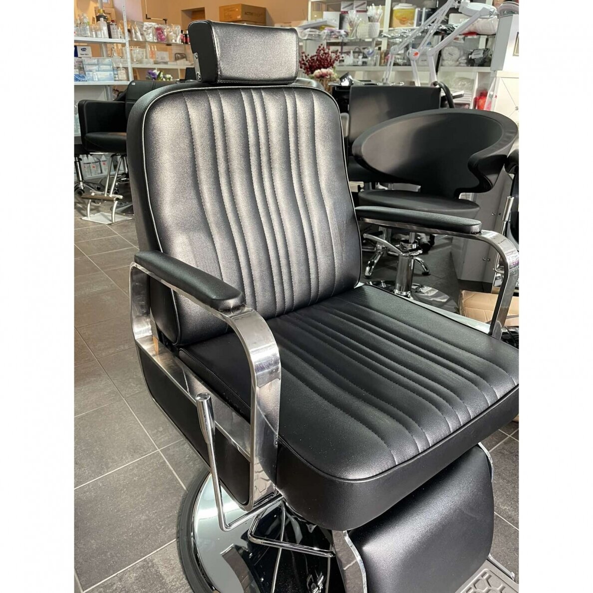 Profesionali barberio kėdė kirpykloms ir barbershopams GABBIANO PATRIZIO, juodos spalvos 8