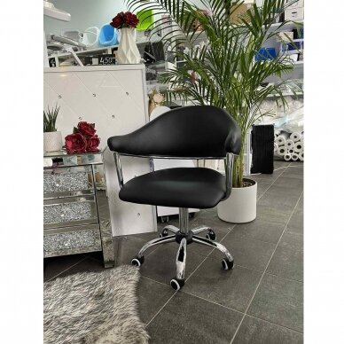 Grožio salono kėdė su ratukais juoda HC8056K 10