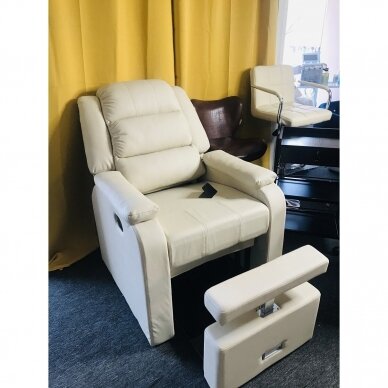 Профессиональное кресло SPA HILTON для процедур педикюра, кремового цвета 6