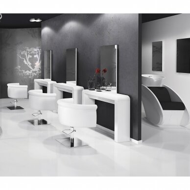 Профессиональное кресло для парикмахерских и салонов красоты REFLECTION  9