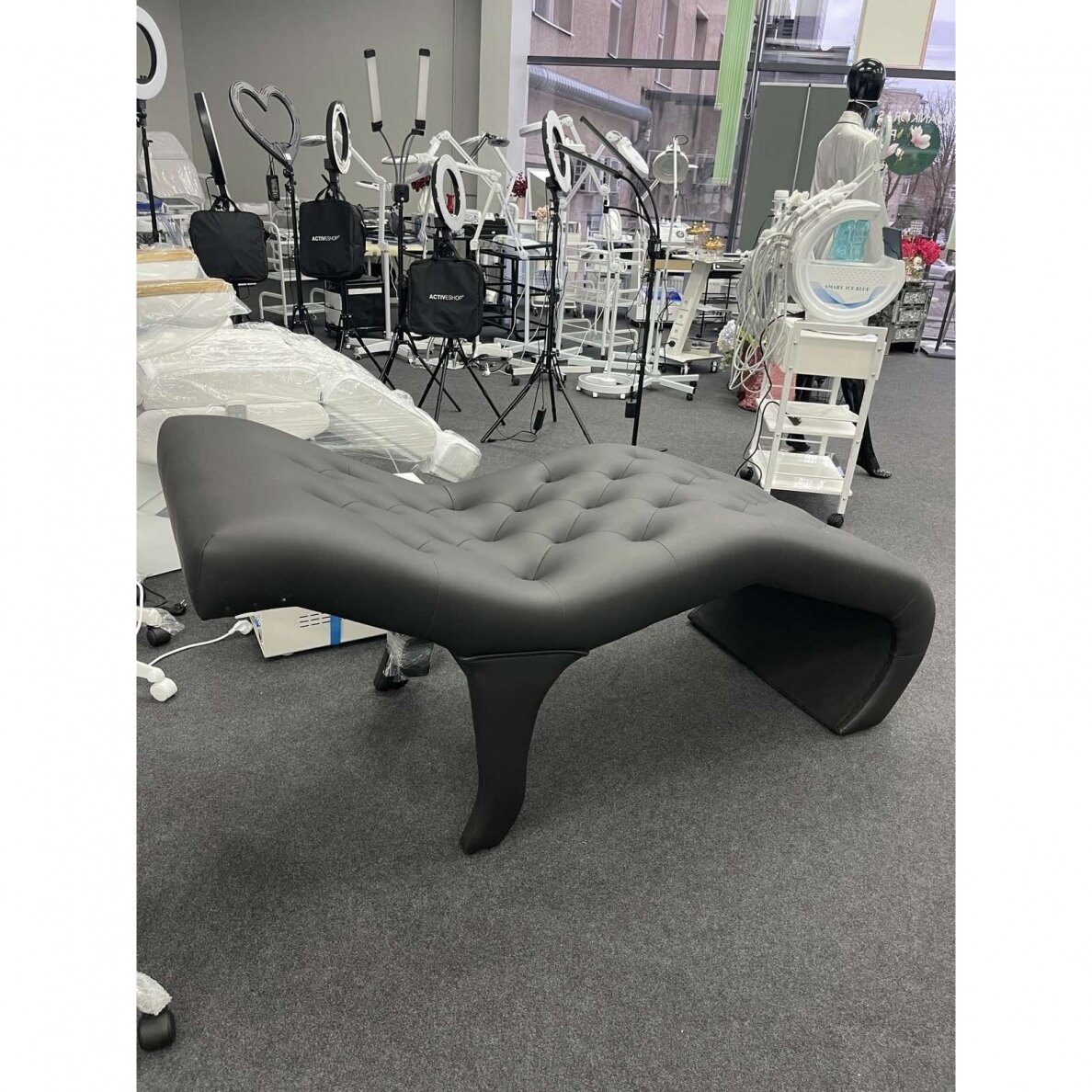 Couch for cosmetic and lashes treatments / black artificial leather 4 Couch for cosmetic and lashes treatments / black artificial leather 4
