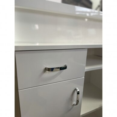 Profesionalus registratūros stalas - recepcija grožio salonams REFLECTION su LED apšvietimu 8 Profesionalus registratūros stalas - recepcija grožio salonams REFLECTION su LED apšvietimu 8