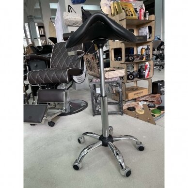 Профессиональное мастерское кресло-седло для парикмахеров BARBER, цвет черный. 5 Профессиональное мастерское кресло-седло для парикмахеров BARBER, цвет черный. 5
