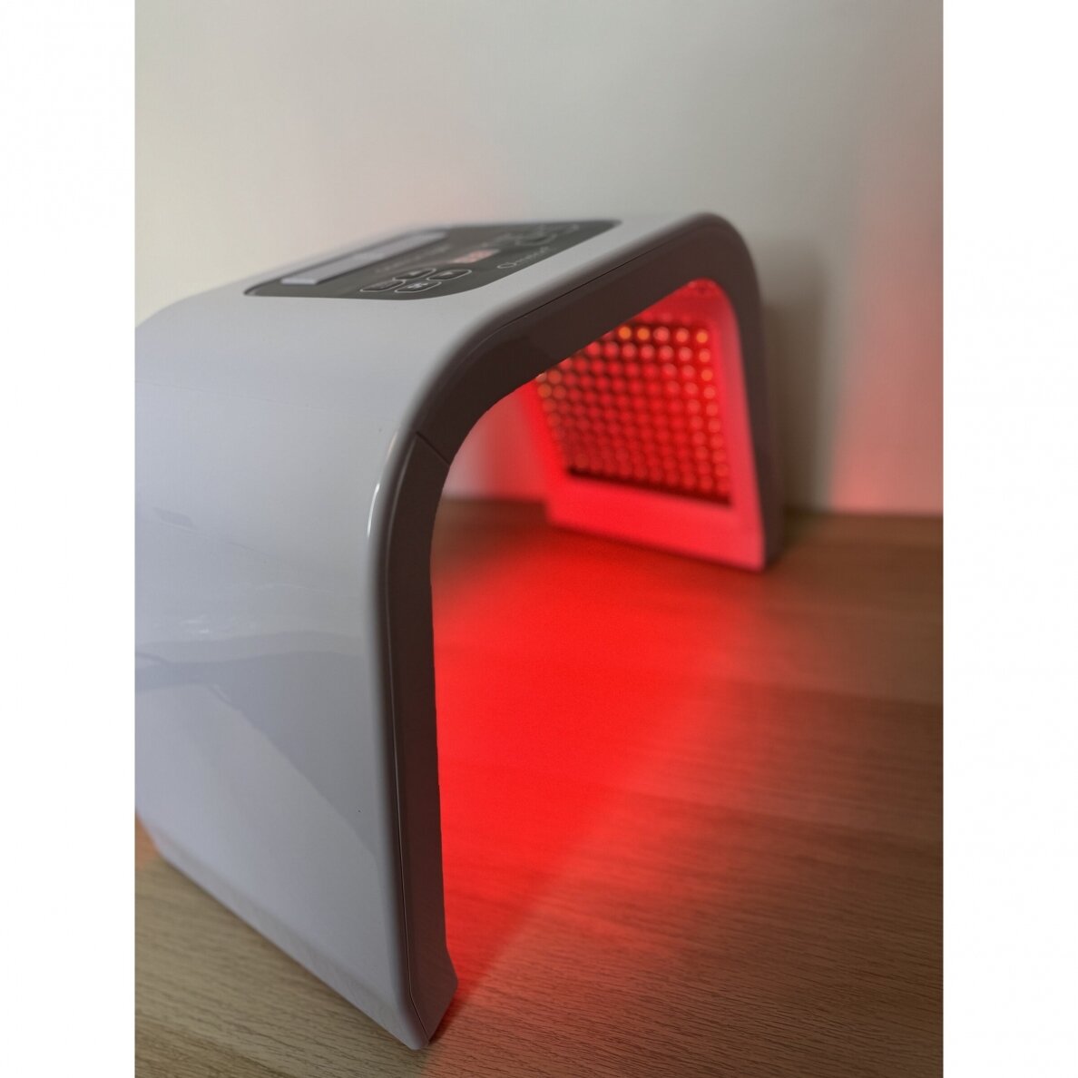 Встроенная светодиодная маска для лица OMEGA LIGHT 4