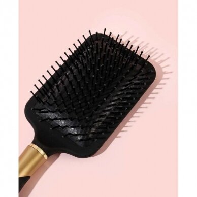 Hair brush, black color 2