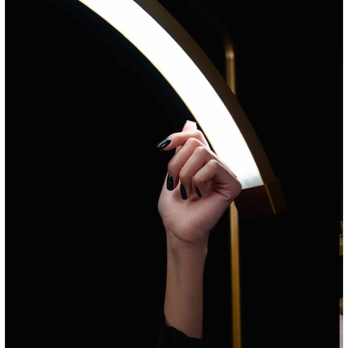 Professional makeup and eyelash lamp for beauticians and beauty salons POL MOON III, gold color 5 Professional makeup and eyelash lamp for beauticians and beauty salons POL MOON III, gold color 5