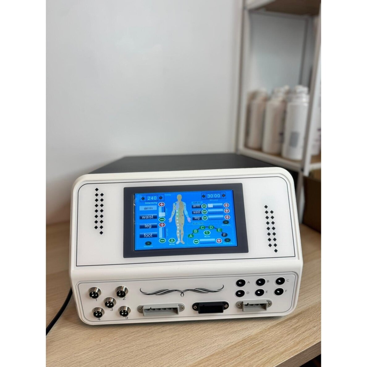 Professional 3 in 1 lymphatic drainage device – pressotherapy, electrotherapy, thermotherapy 1