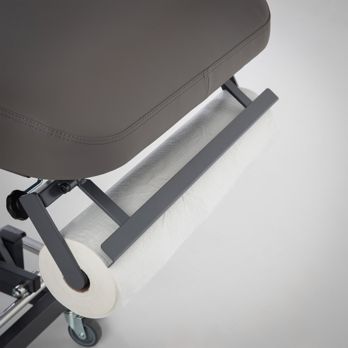 Professional electric physiotherapy and massage table EQ-1908 3 Professional electric physiotherapy and massage table EQ-1908 3