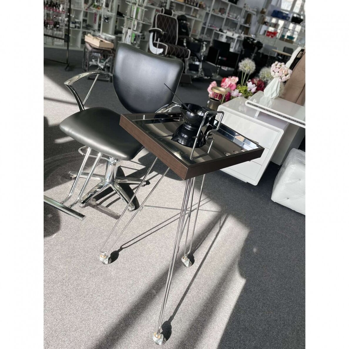 Professional hairdressing trolley for work with coloring procedures TRIPED RM, dark brown color 6 Professional hairdressing trolley for work with coloring procedures TRIPED RM, dark brown color 6