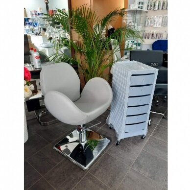 Профессиональное барберское кресло для парикмахерских и салонов красоты ALTO BH-6952, серого цвета 5