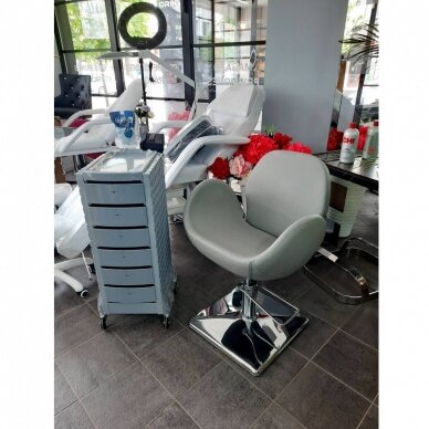 Профессиональное барберское кресло для парикмахерских и салонов красоты ALTO BH-6952, серого цвета 4