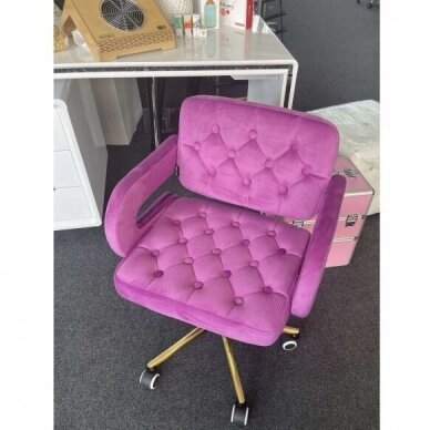 Профессиональное кресло для салона красоты на колесиках HR8403K, велюр цвета фуксии 2