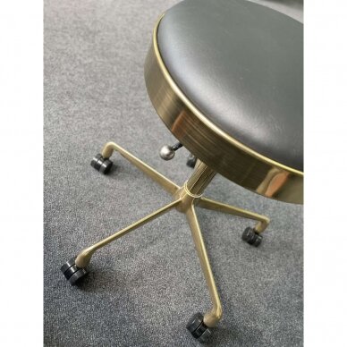 Profesionali meistro kėdutė kosmetologams bei grožio salonams H7, juodos spalvos sėdynė su auksinės spalvos pakoju 3