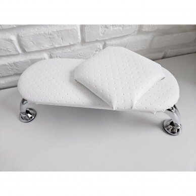Profesionalus ovalus manikiūro porankis + pagalvė meistro alkūnei, taškuotos baltos spalvos 1