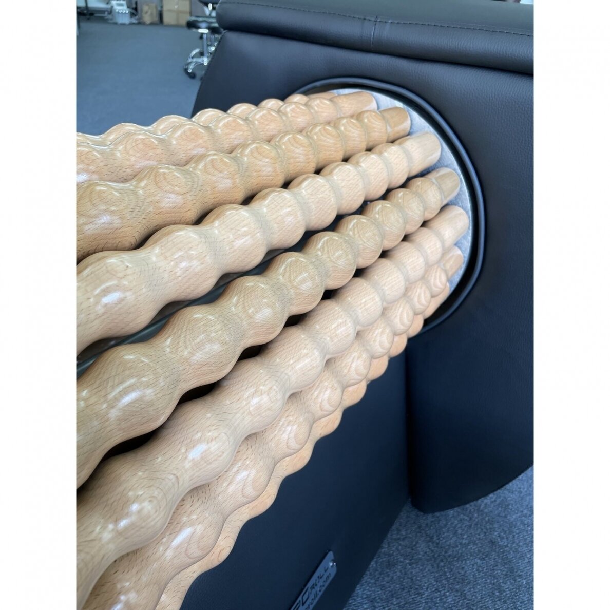 ROLLER SHAPER massager with IR rays, wide palette of upholstery 19 ROLLER SHAPER massager with IR rays, wide palette of upholstery 19