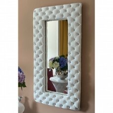 Salono veidrodis su kristalais, baltos spalvos (brokas)