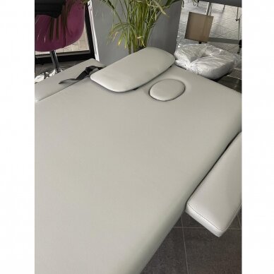 Profesionalus sulankstomas masažo stalas 3 dalių su aliumininio kojelėmis, pilkos spalvos KOMFORT FIZJO 3 12