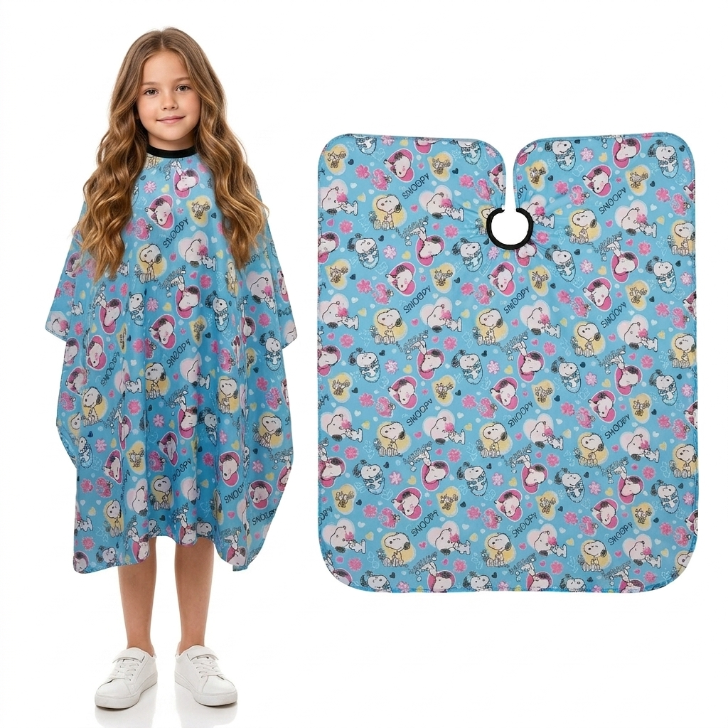 Vaikiškas kirpyklinis apsiaustas su sagtimi SNOOPY 70x120 cm, mėlynas