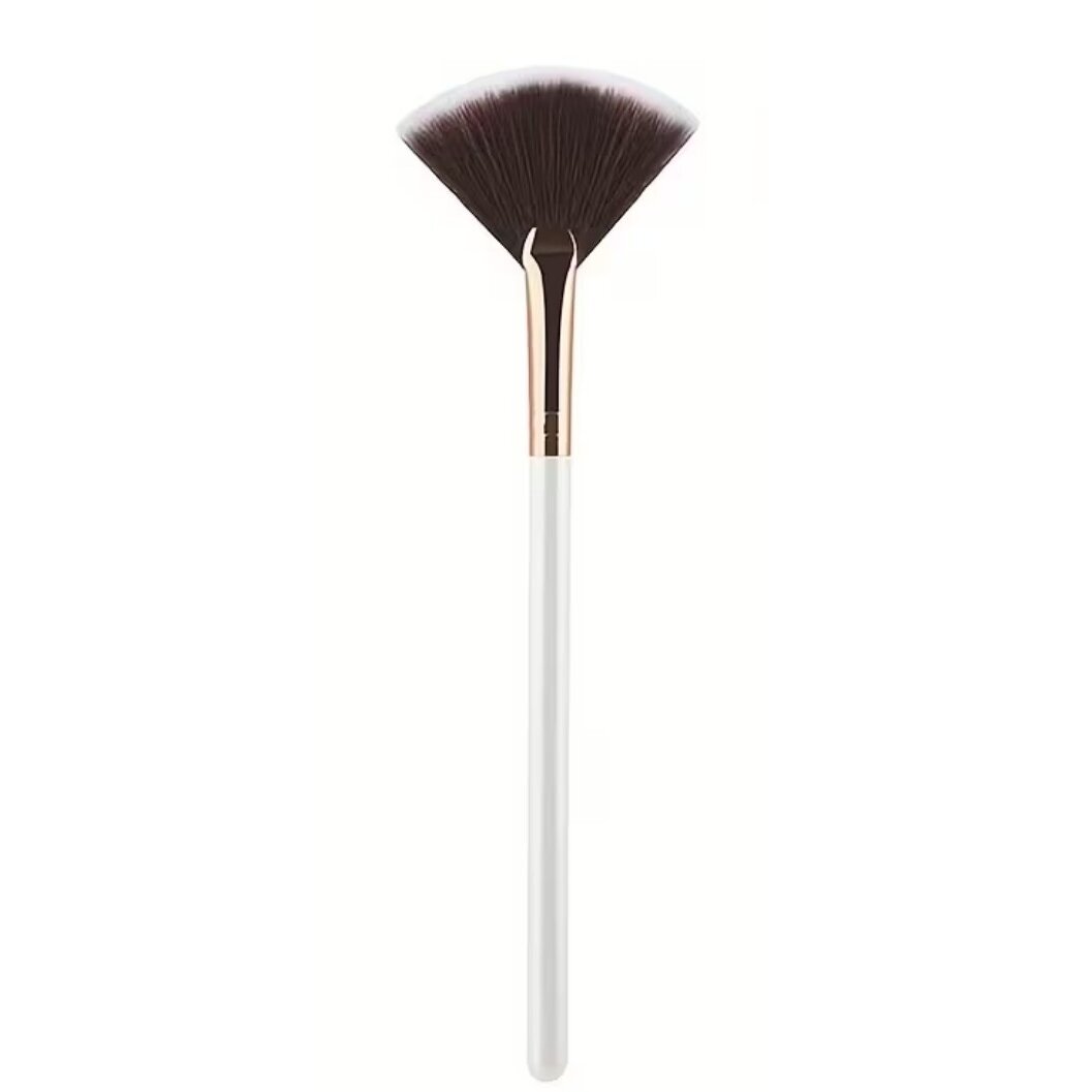 Fan-shaped brush for applying makeup, loose cosmetics and alginates, 1 pc. Fan-shaped brush for applying makeup, loose cosmetics and alginates, 1 pc.